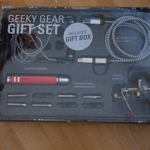 Geeky gear gift set includes gift box brand new in box